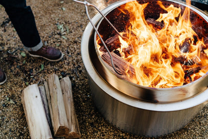 Solo Stove Yukon 2.0 + Standfuß, Feuerstelle, Feuerschale für Terrasse, Feuertonne - Efeuria, die Gartenhecken aus Efeu