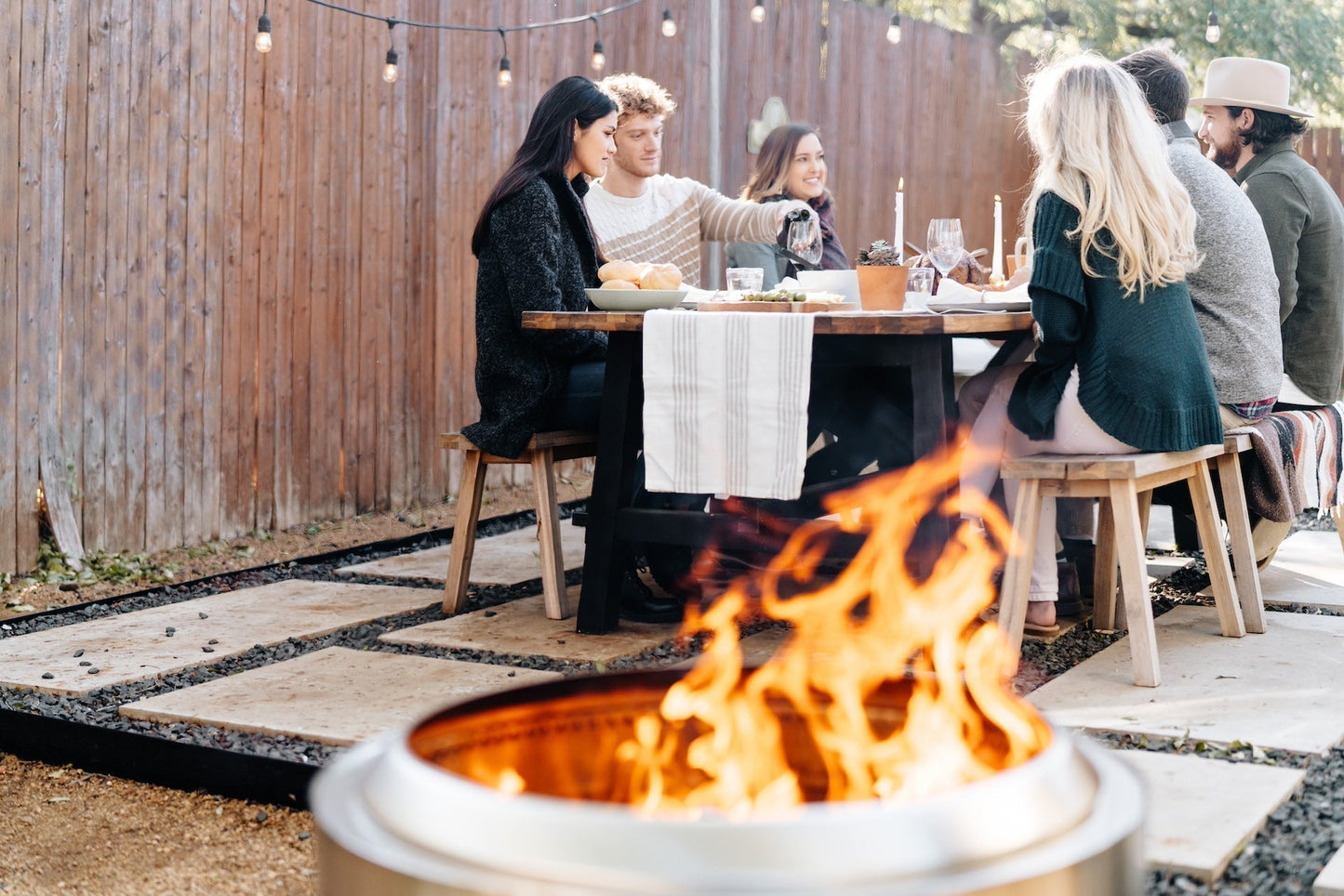 Solo Stove Yukon 2.0 + Standfuß, Feuerstelle, Feuerschale für Terrasse, Feuertonne - Efeuria, die Gartenhecken aus Efeu